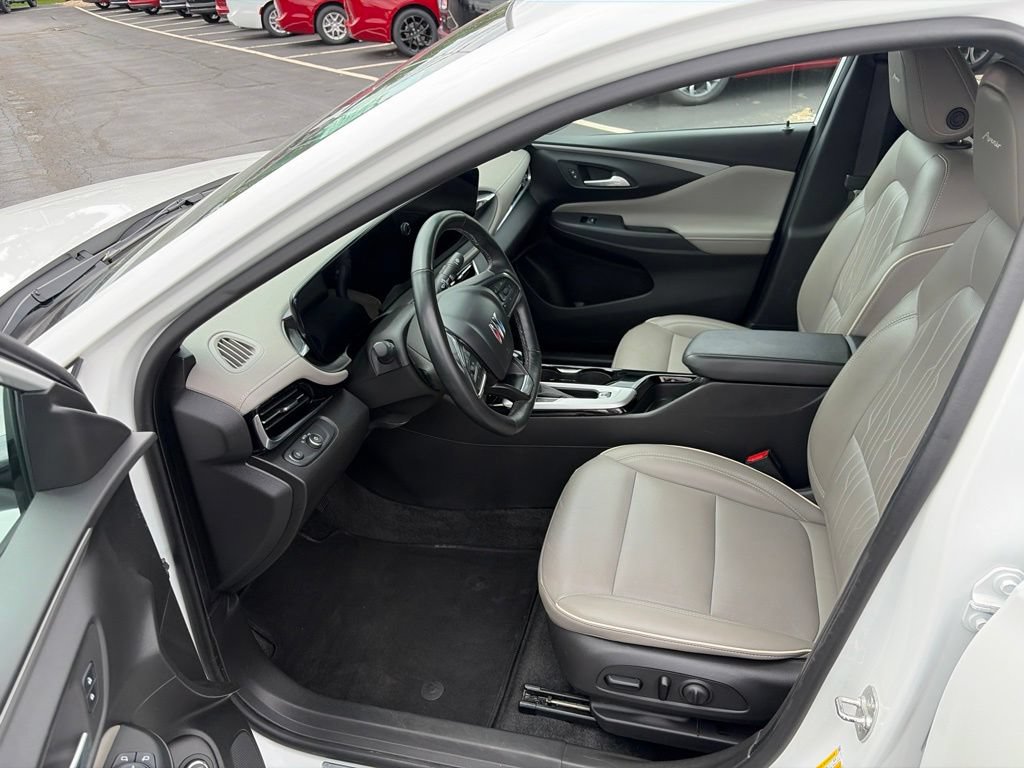 Used 2024 Buick Envista Avenir FWD image 13