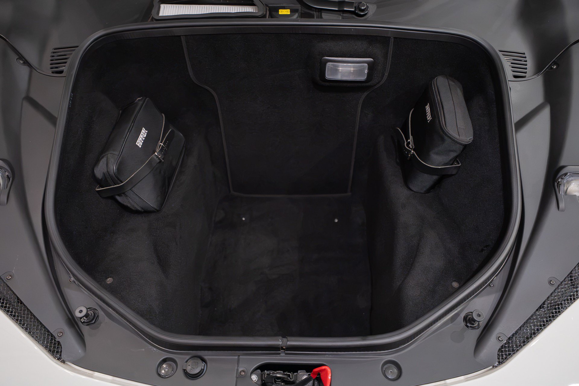Used 2013 Ferrari 458 Spider RWD image 56