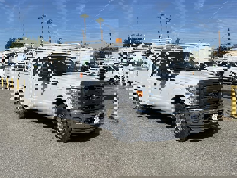 Used 2016 Ford F350 XL image 1