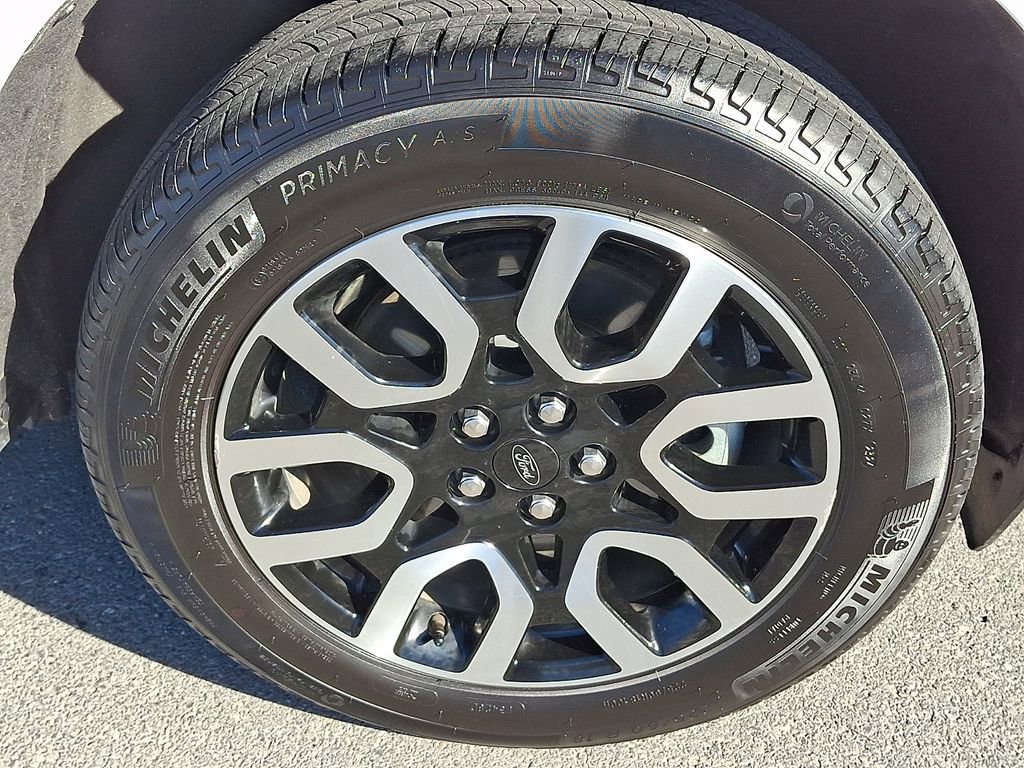 Used 2024 Ford Maverick Lariat image 11