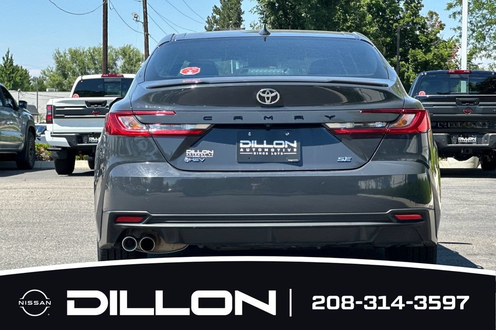 Used 2025 Toyota Camry SE FWD image 5