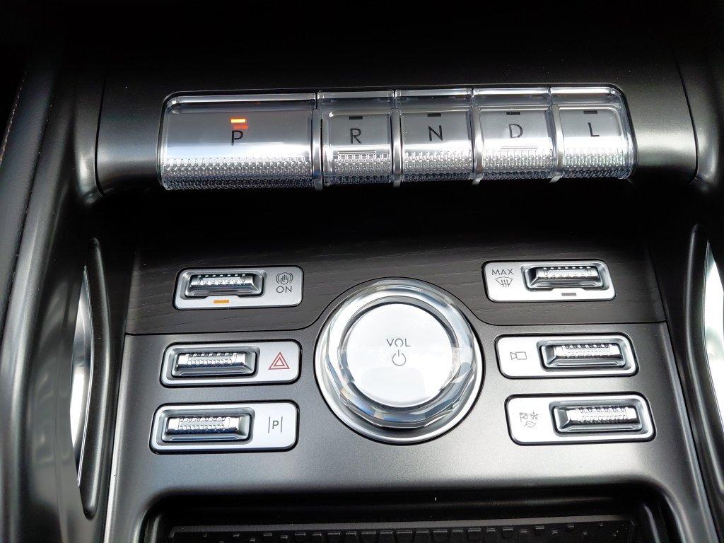 New 2026 Lincoln Nautilus Reserve w/ Jet Appearance Package AWD/4WD image 22