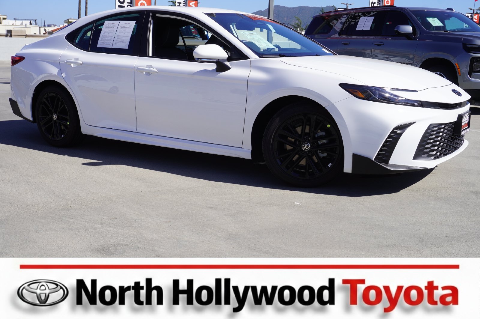 Used 2026 Toyota Camry SE w/ Convenience Package