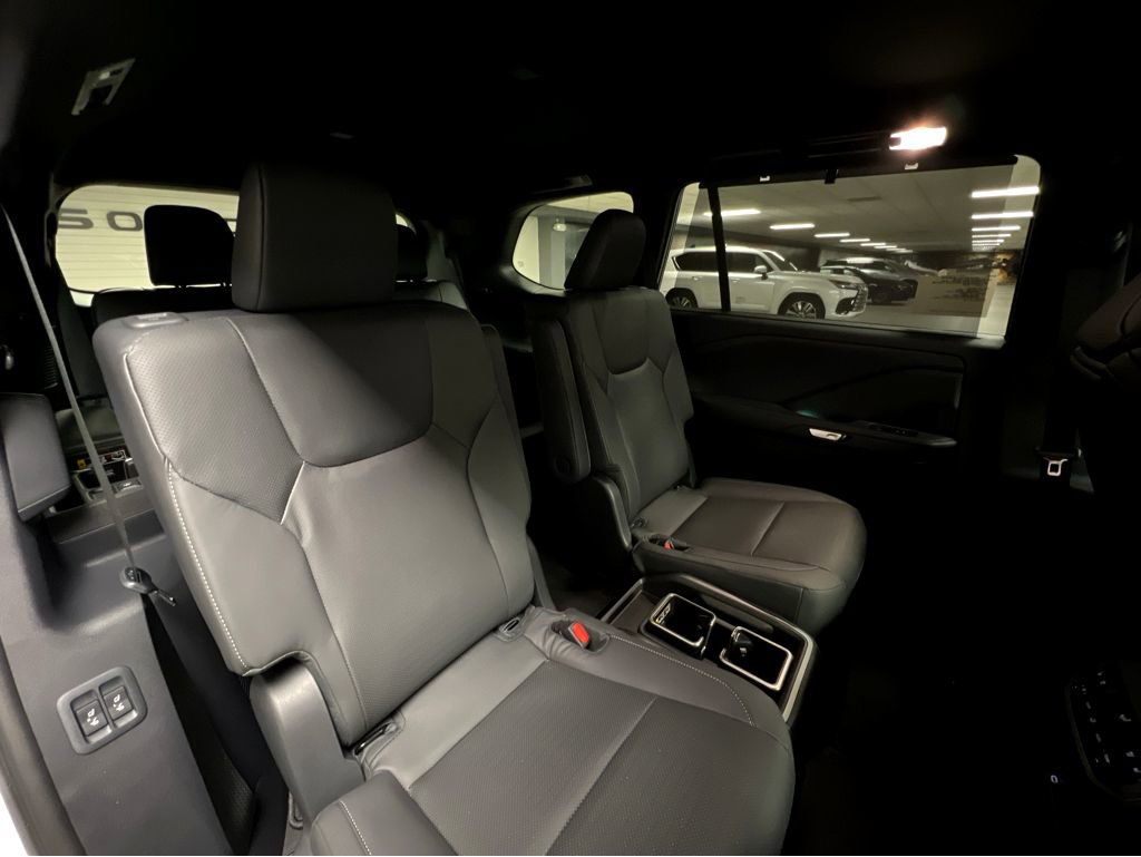 New 2026 Lexus TX 500h AWD image 22