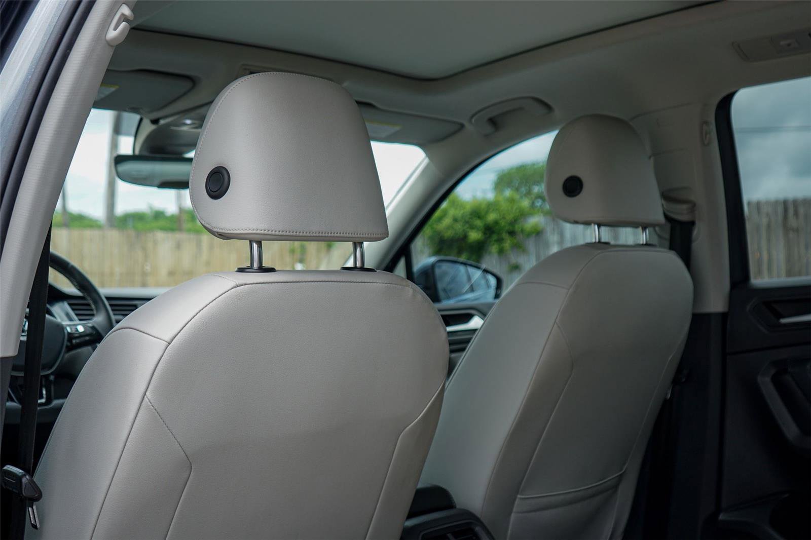 Used 2021 Volkswagen Tiguan SEL image 23