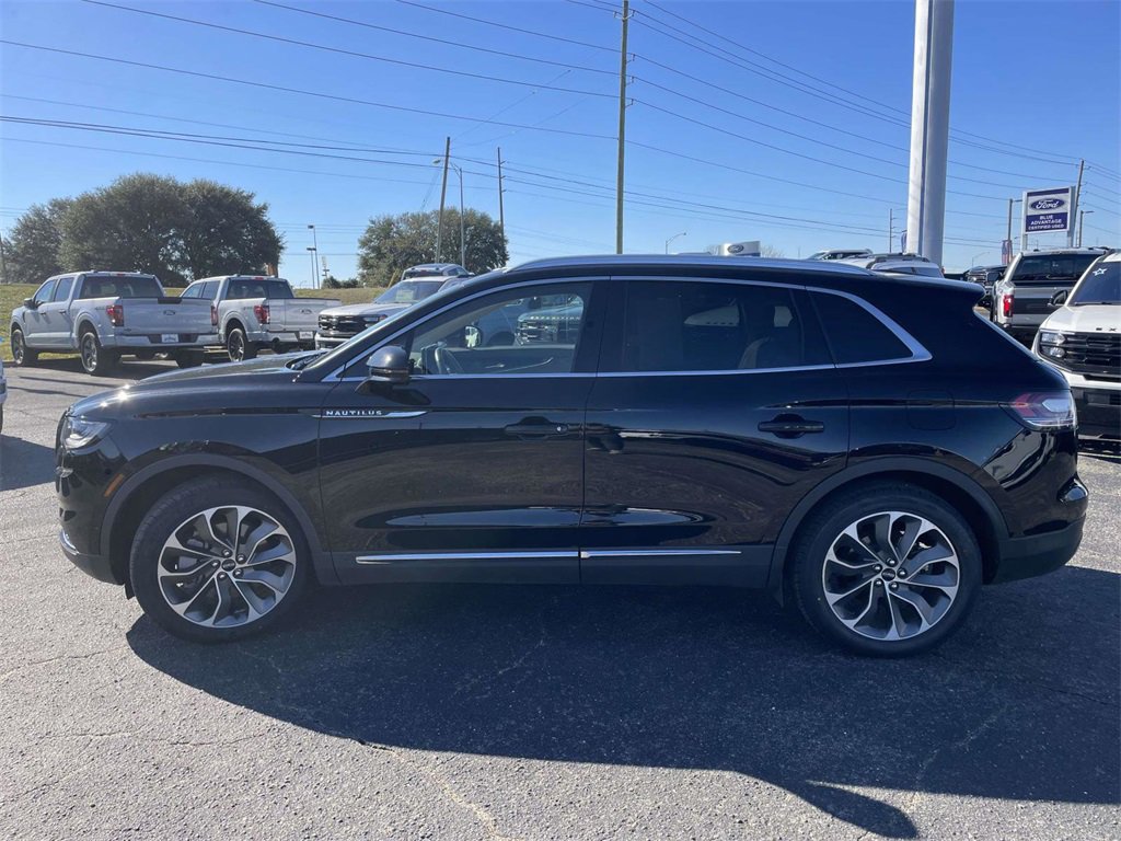 Certified 2023 Lincoln Nautilus Reserve w/ Equipment Group 201A image 6