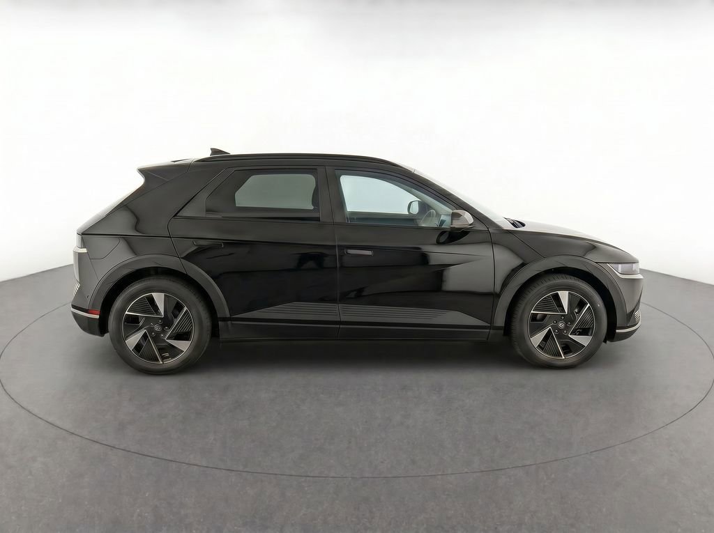 Certified 2025 Hyundai Ioniq 5 SEL RWD image 8