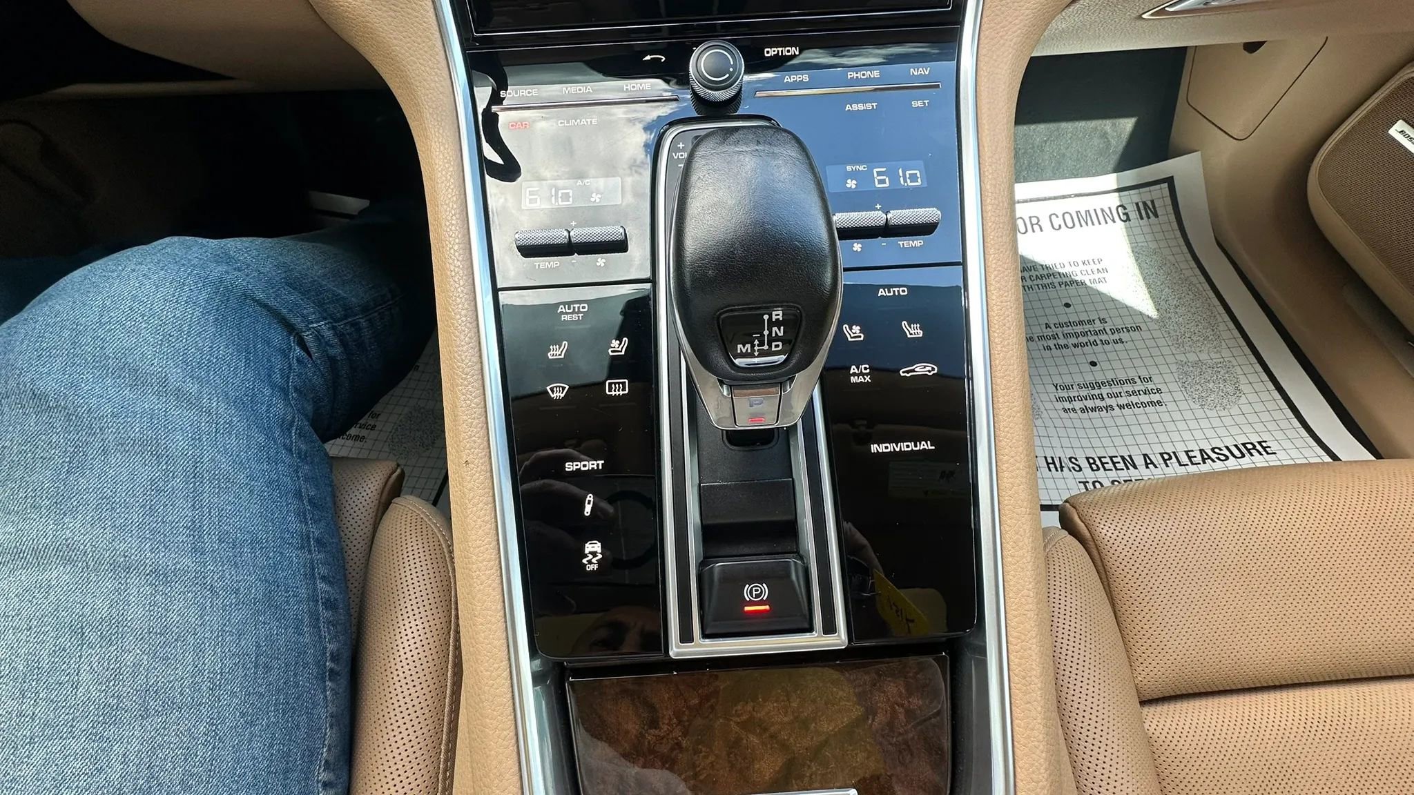 Used 2018 Porsche Panamera 4 AWD/4WD image 16