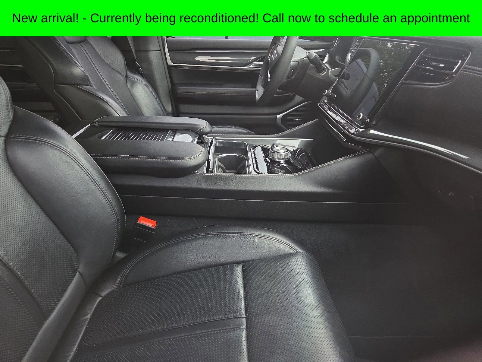 Used 2023 Jeep Wagoneer 4WD w/ Convenience Group I image 10