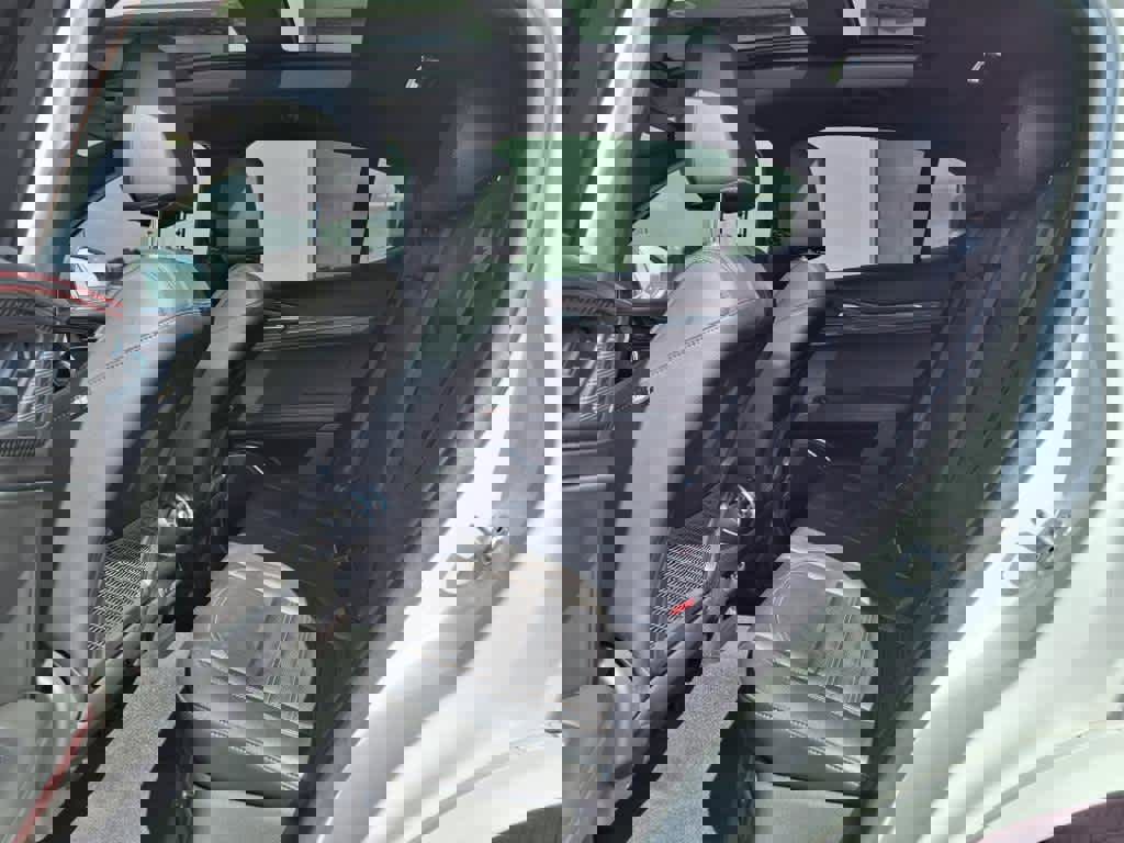 Used 2023 Alfa Romeo Stelvio Estrema image 11