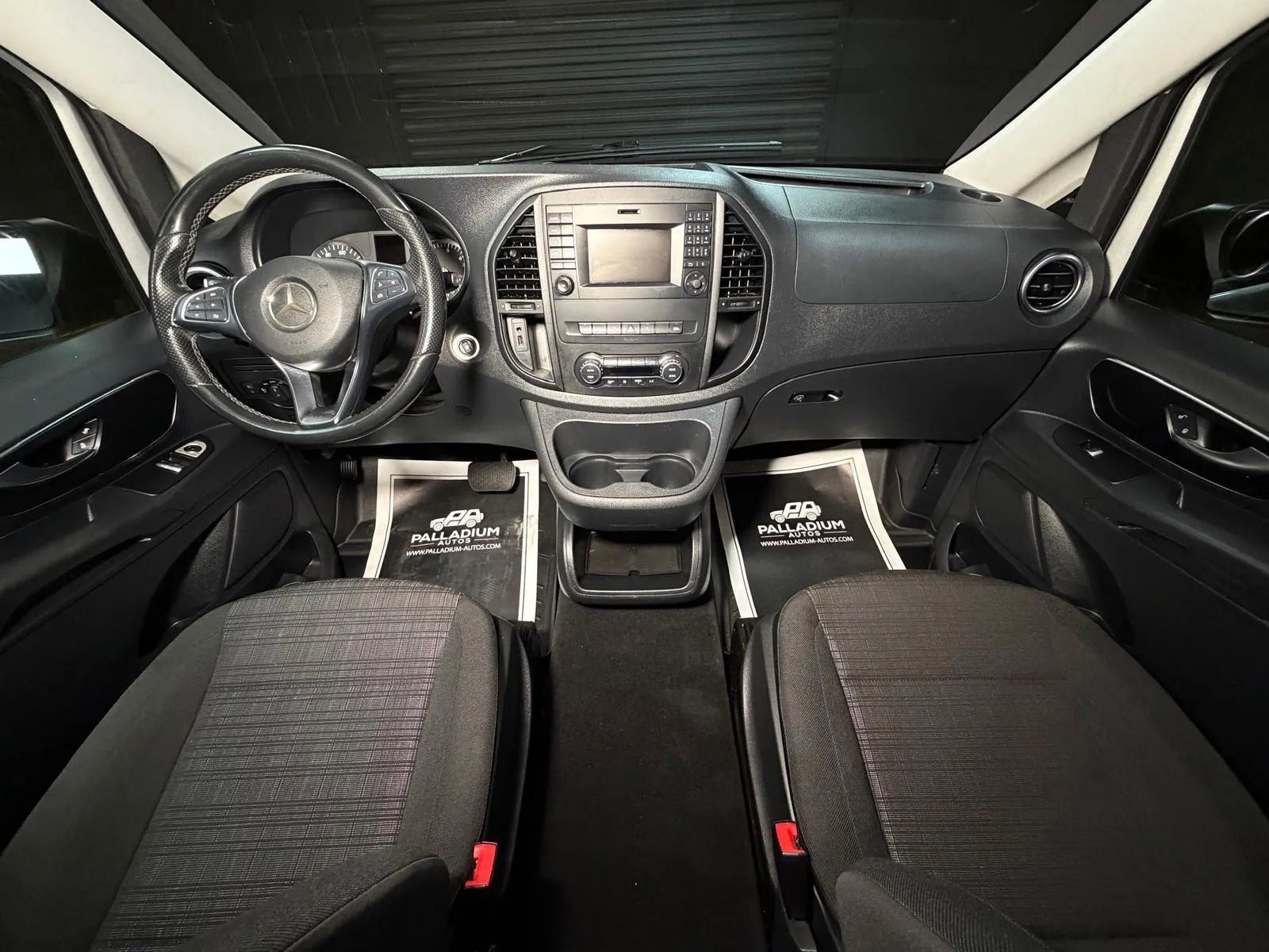Used 2016 Mercedes-Benz Metris Passenger w/ Driver Efficiency Package image 19