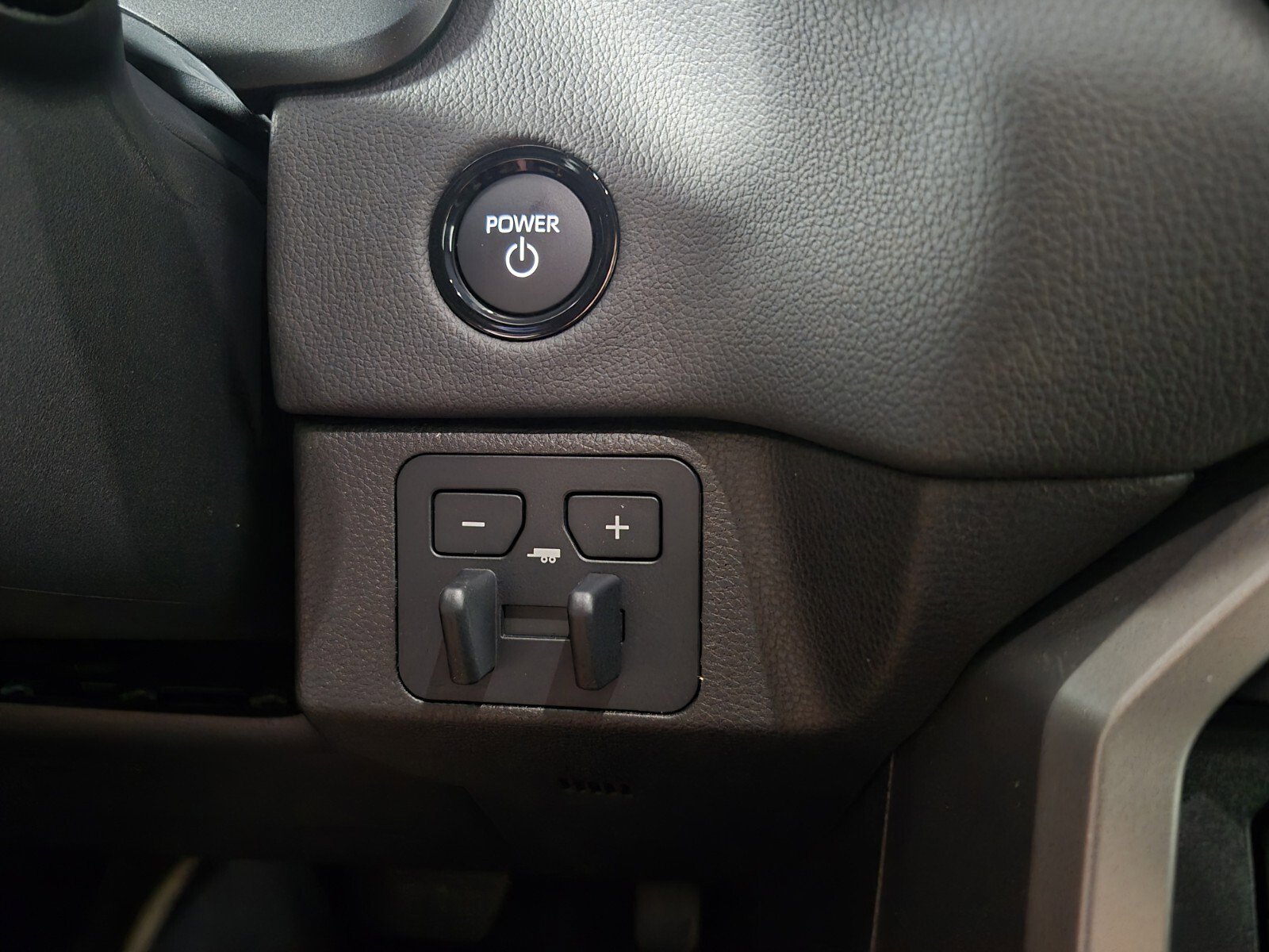 New 2025 Toyota Sequoia SR5 image 31