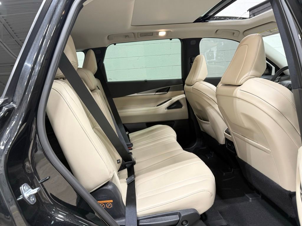Used 2023 INFINITI QX60 Luxe w/ Performance Audio Package image 44