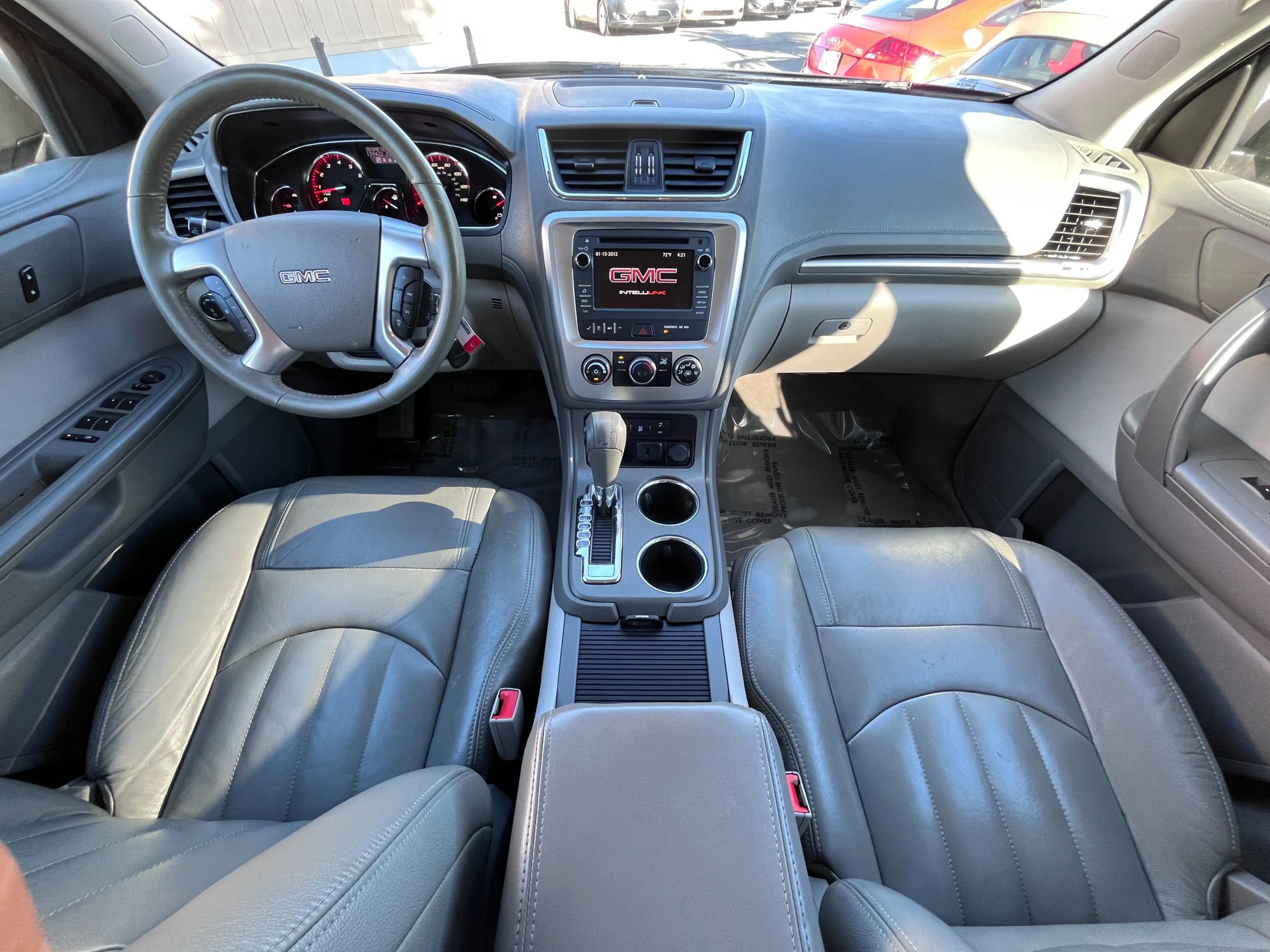 Used 2015 GMC Acadia SLE FWD image 16