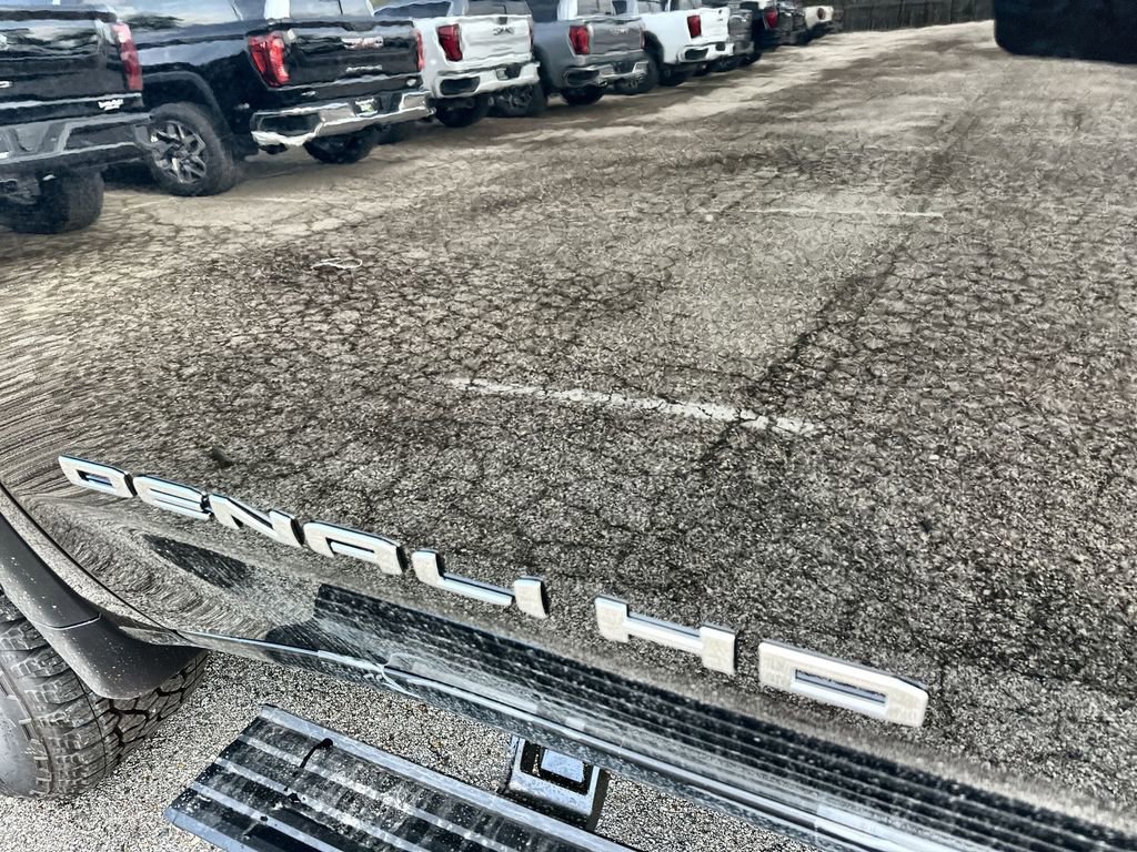 New 2026 GMC Sierra 2500 Denali Ultimate w/ Max Trailering Package image 14