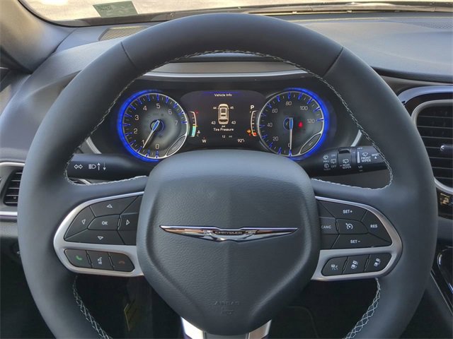 New 2026 Chrysler Voyager LX image 32