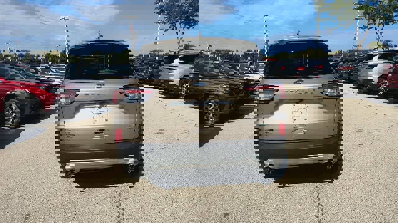 Used 2020 Ford Escape SE image 7