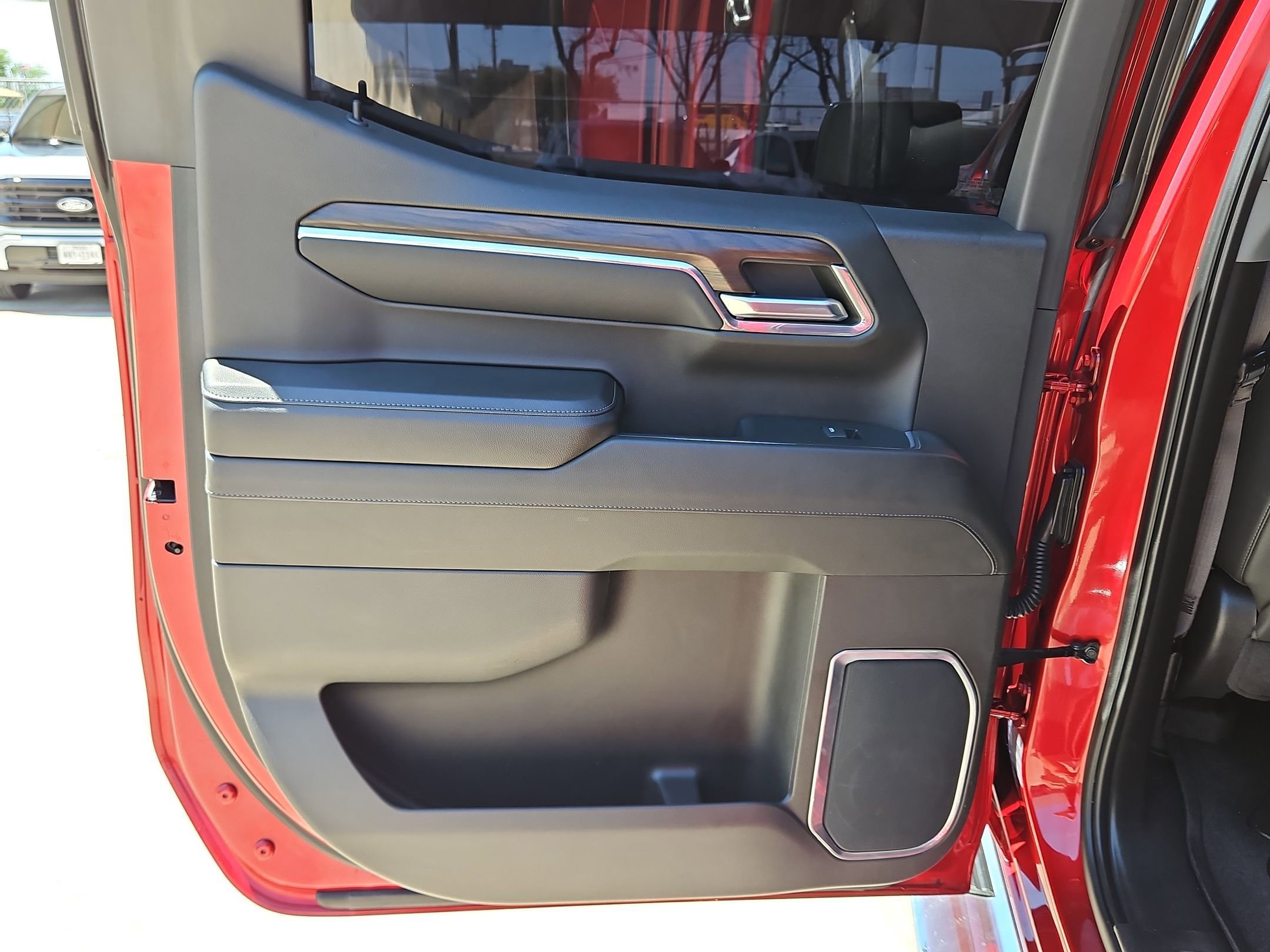 Used 2024 GMC Sierra 1500 SLT RWD image 15
