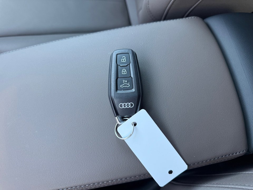 Certified 2025 Audi Q5 Premium w/ Convenience Package image 34