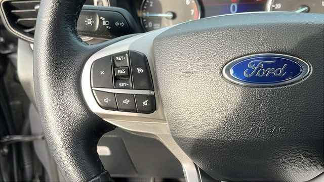 Used 2022 Ford Explorer XLT image 12