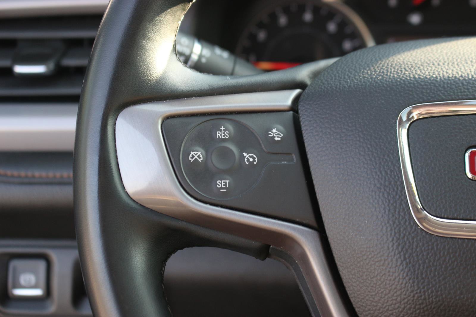 Used 2023 GMC Acadia AT4 AWD/4WD image 21