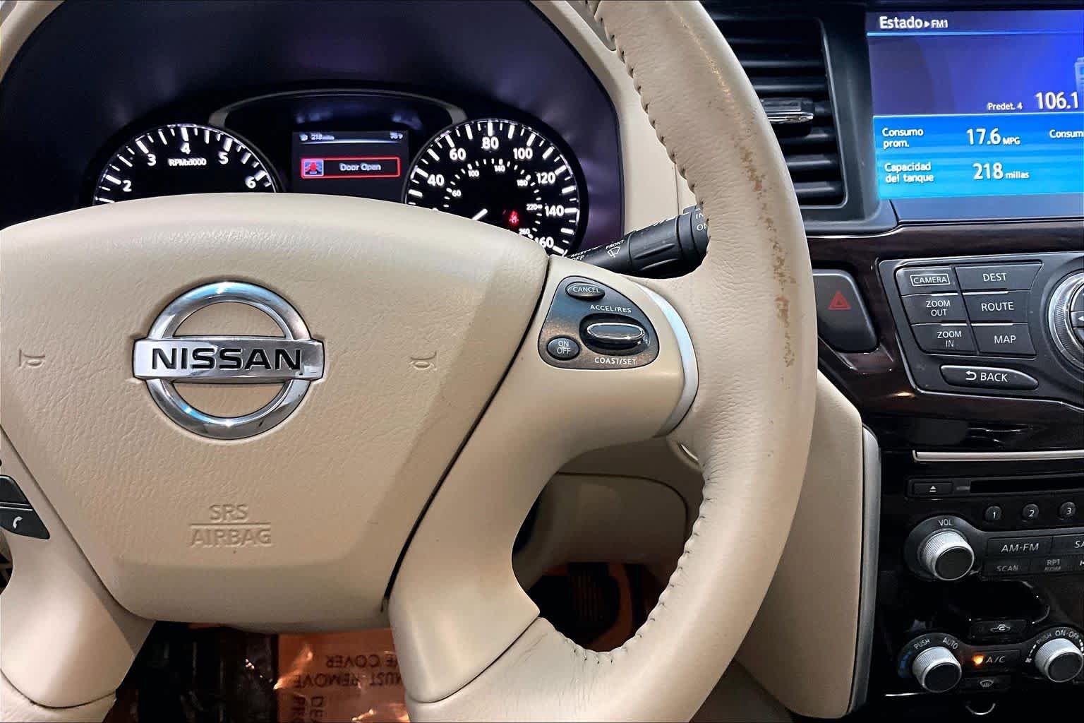 Used 2014 Nissan Pathfinder Platinum w/ Platinum Premium Package FWD image 22