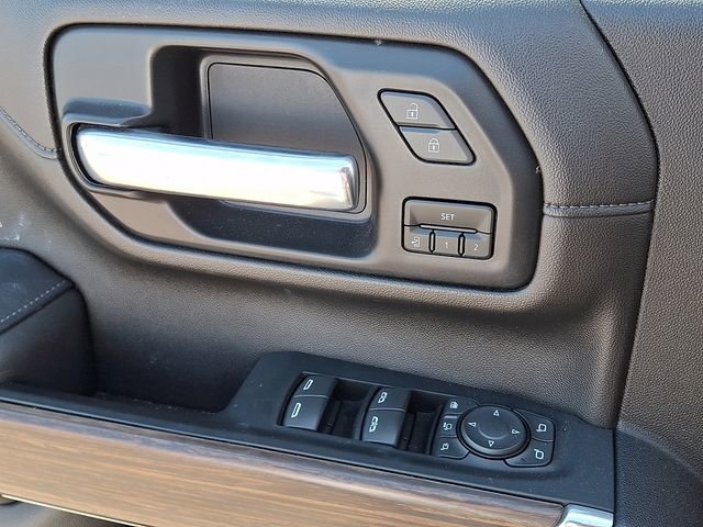 Used 2023 Chevrolet Silverado 2500 High Country image 22