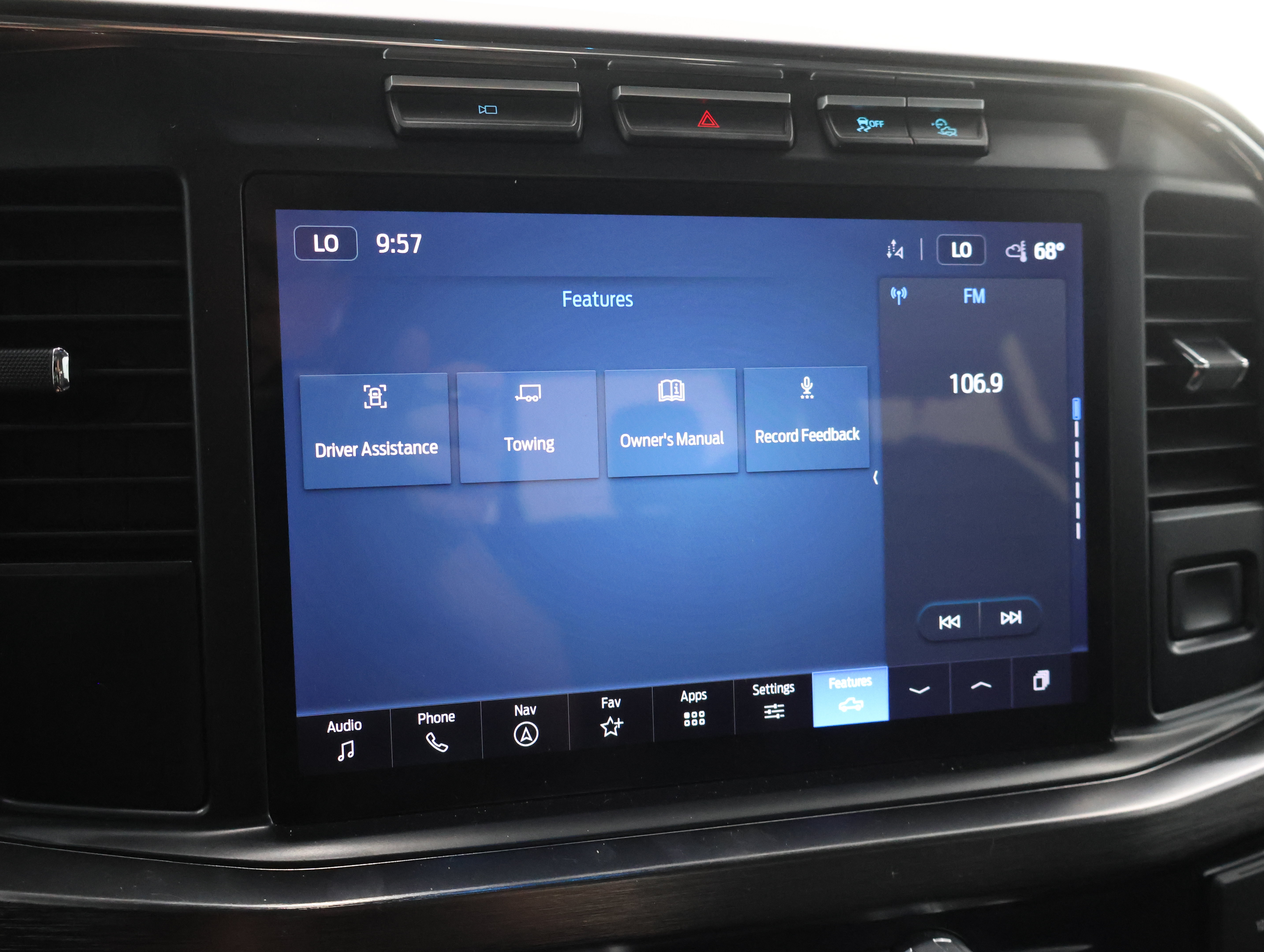 Used 2024 Ford F350 Lariat w/ Tremor Off-Road Package AWD/4WD image 63