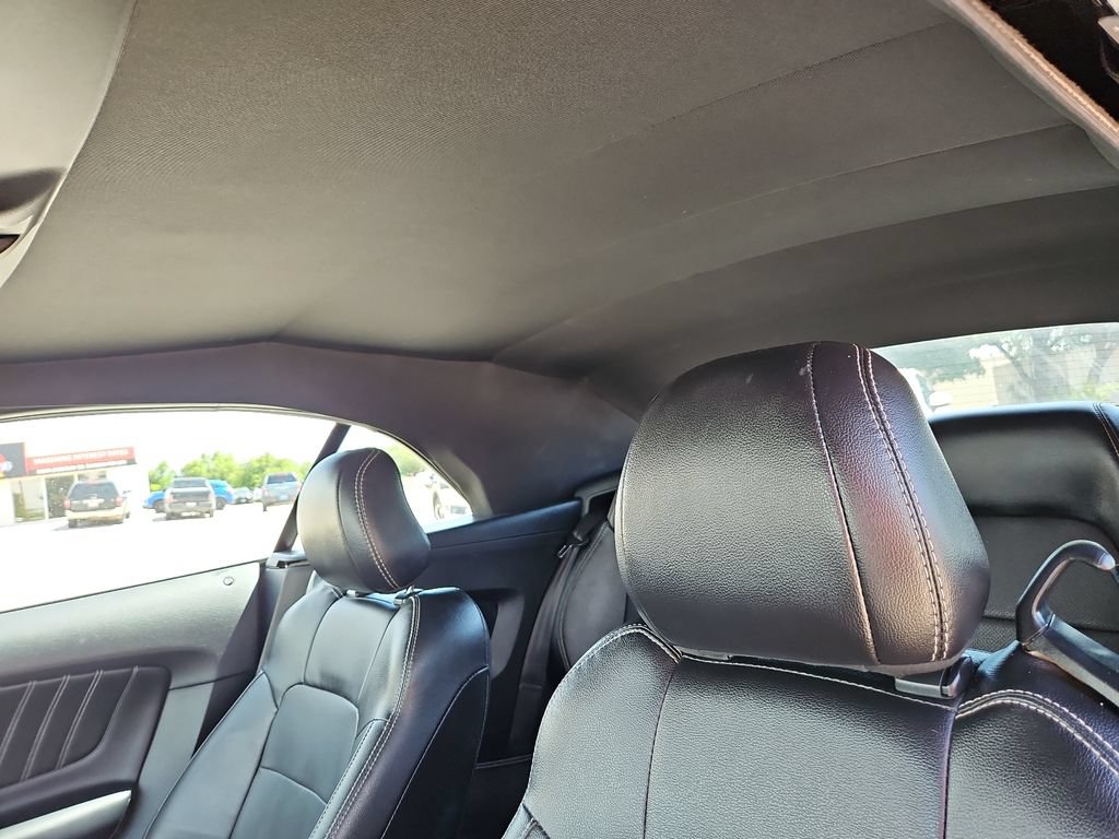 Used 2020 Ford Mustang Premium RWD image 19