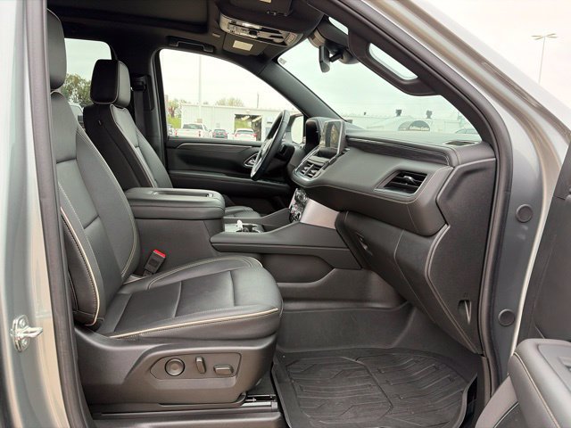 Used 2024 GMC Yukon SLT w/ SLT Premium Package AWD/4WD image 57