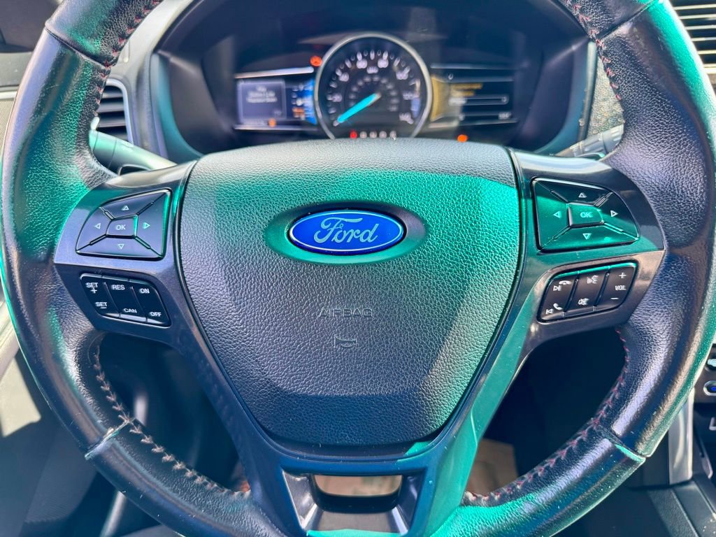 Used 2017 Ford Explorer Sport w/ Equipment Group 401A AWD/4WD image 17