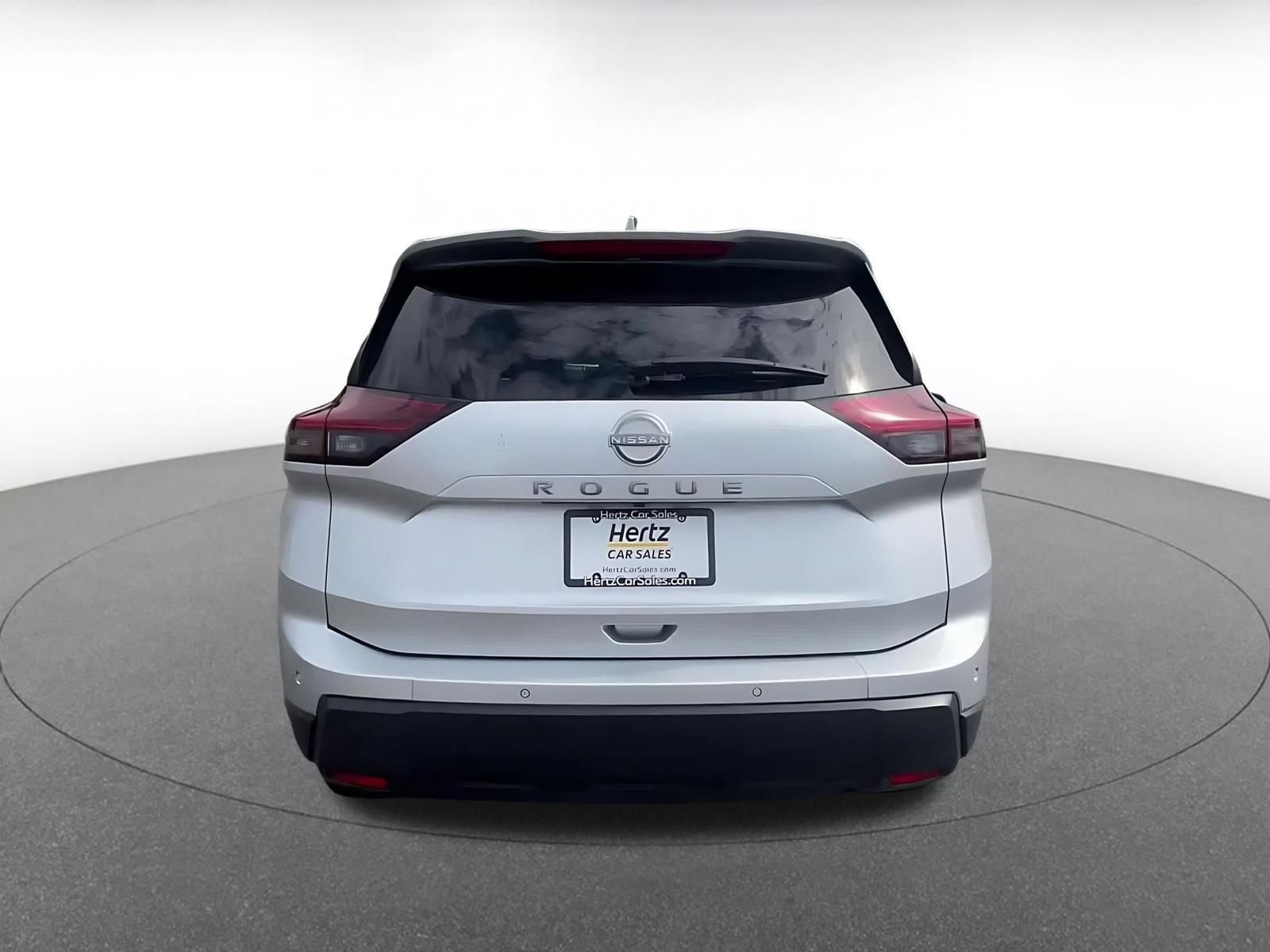 Used 2025 Nissan Rogue SV FWD image 12