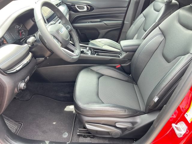 New 2026 Jeep Compass Latitude AWD/4WD image 22