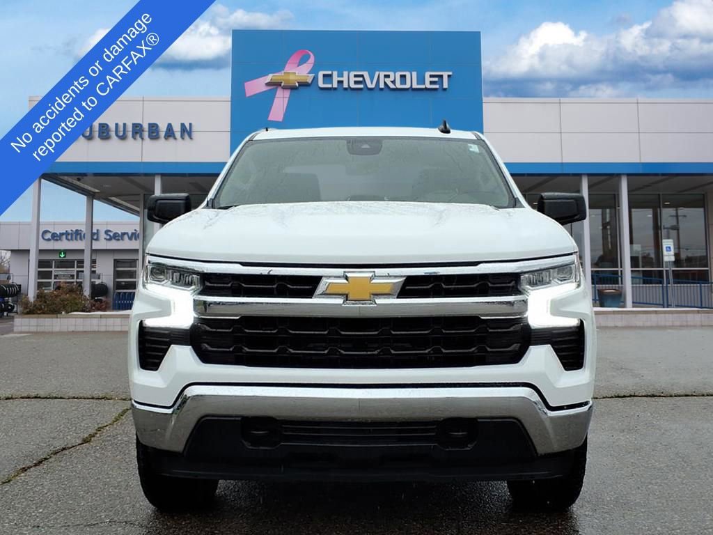 Used 2025 Chevrolet Silverado 1500 LT image 2