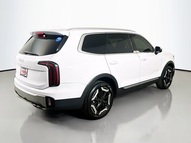 Used 2023 Kia Telluride EX w/ EX Captain's Chair Package FWD image 23