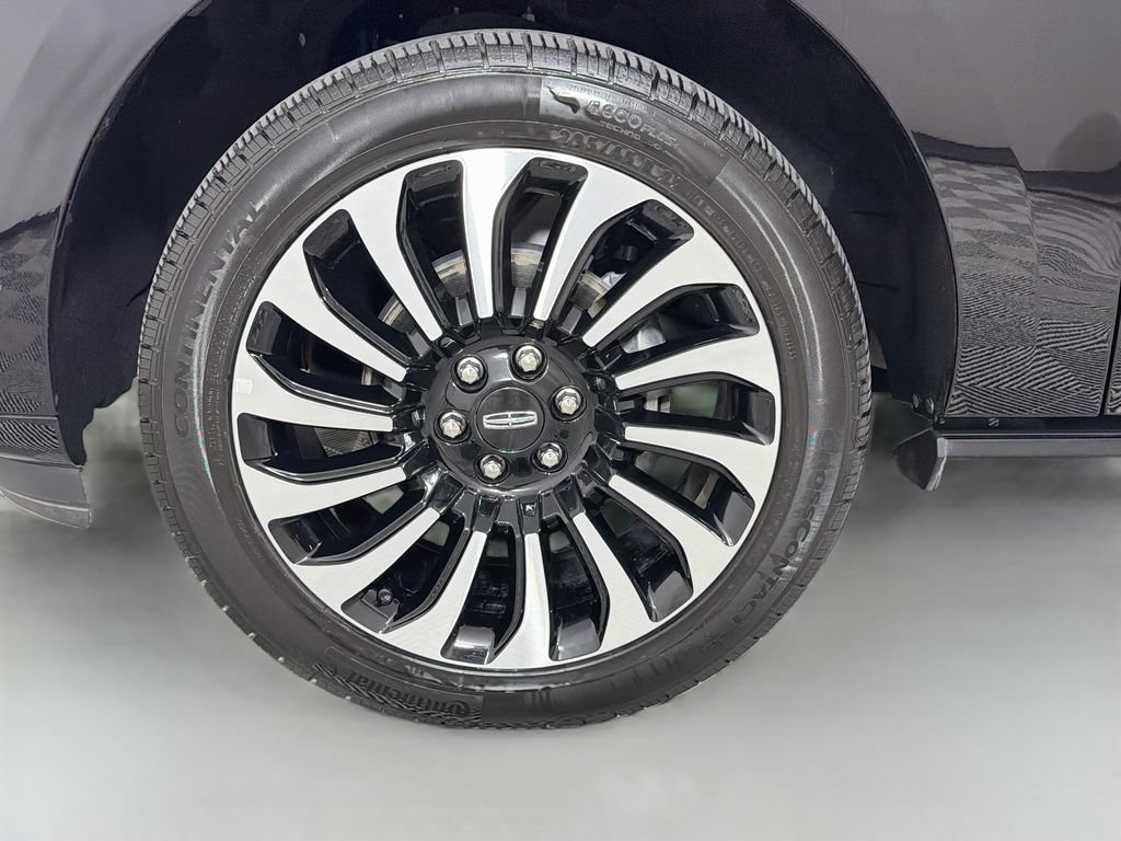 Used 2023 Lincoln Navigator L Black Label AWD/4WD image 33