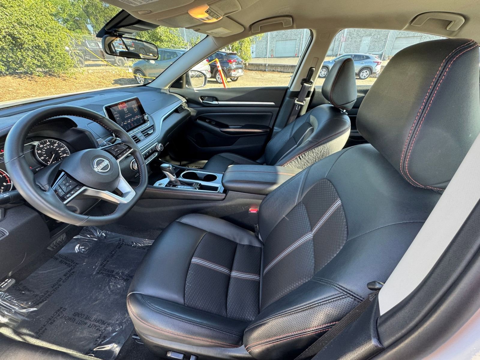 Used 2025 Nissan Altima 2.5 SR image 27