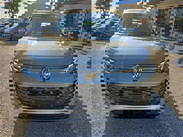 New 2026 Volkswagen Tiguan S image 2