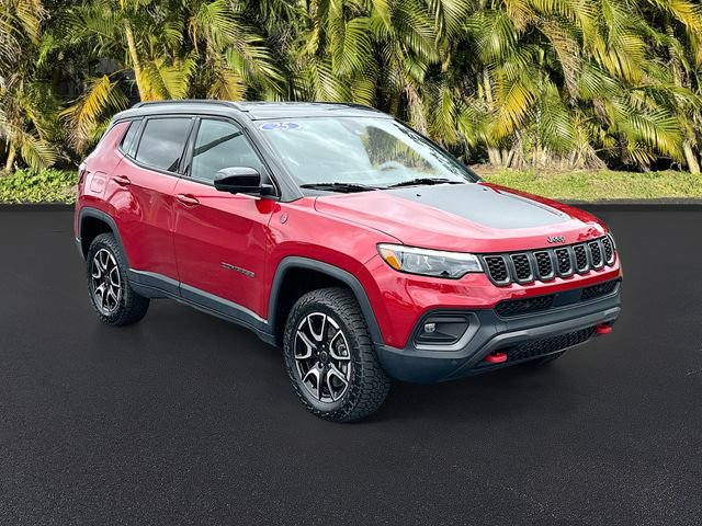 Used 2025 Jeep Compass Trailhawk w/ Trailhawk Elite Group image 2
