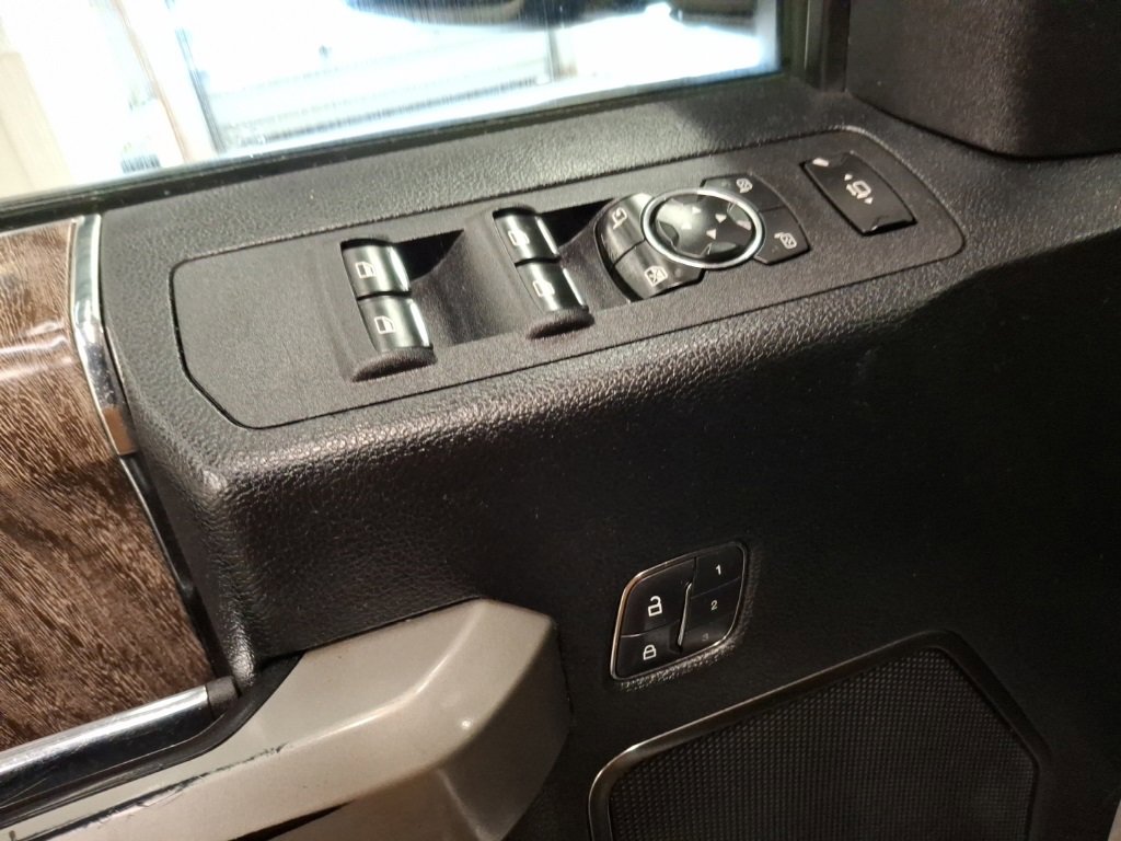 Used 2017 Ford F250 Lariat w/ Lariat Value Package image 14