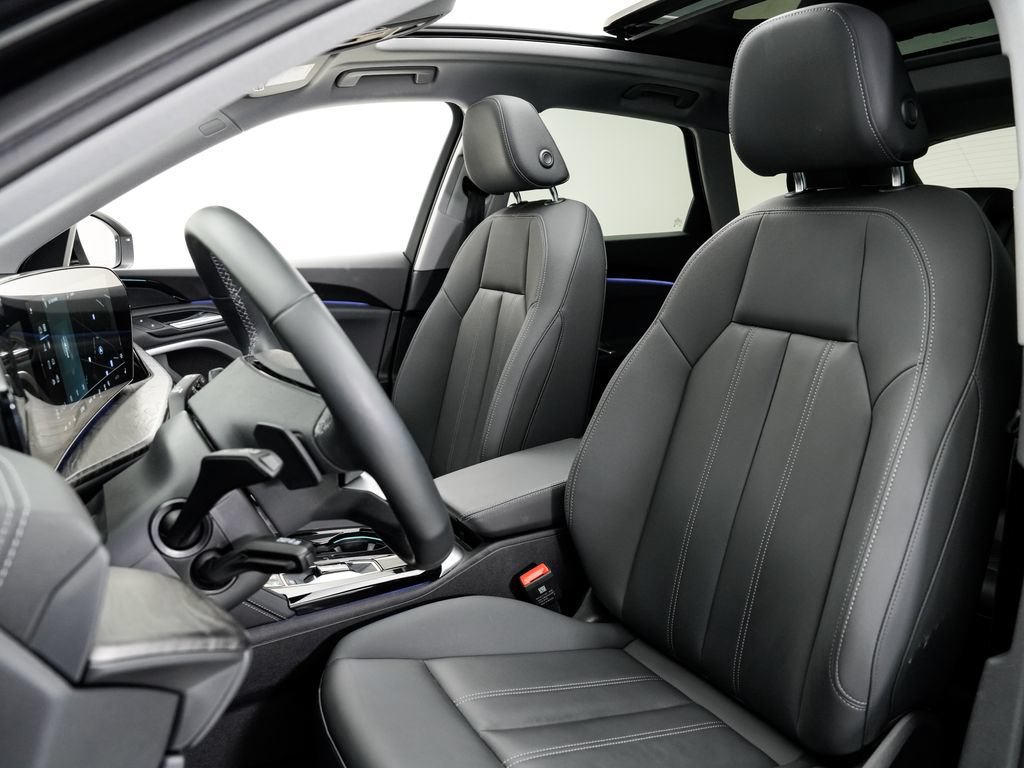 Certified 2025 Audi Q5 Premium w/ Convenience Package AWD/4WD image 5