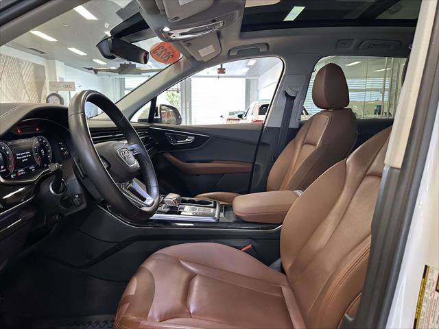 Used 2023 Audi Q7 3.0T Premium w/ Convenience Package image 14