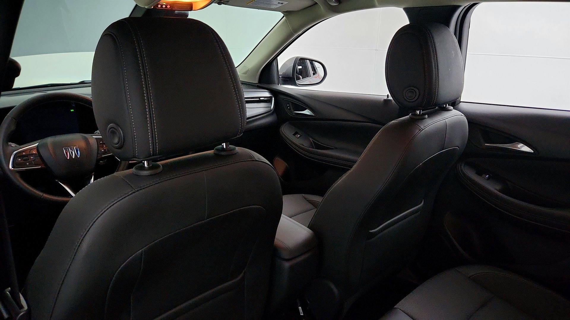 Used 2024 Buick Encore GX Preferred AWD/4WD image 19