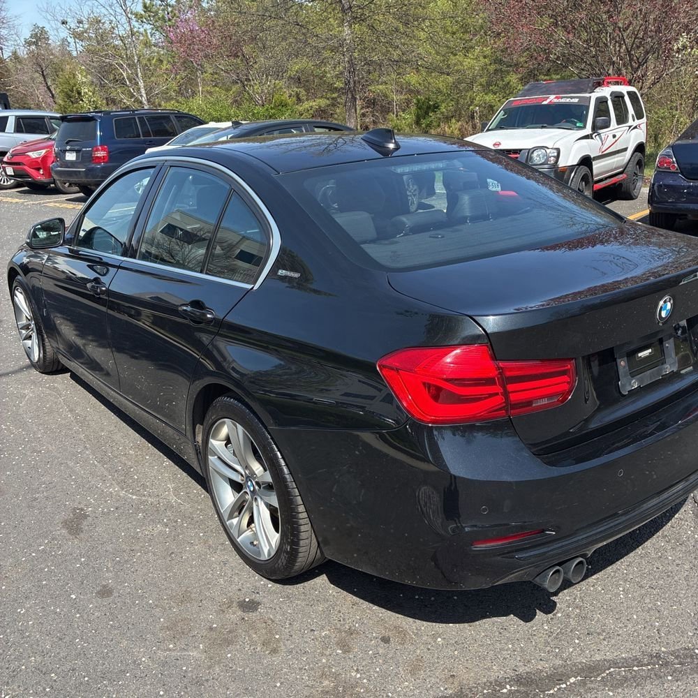 Used 2017 BMW 330e image 4