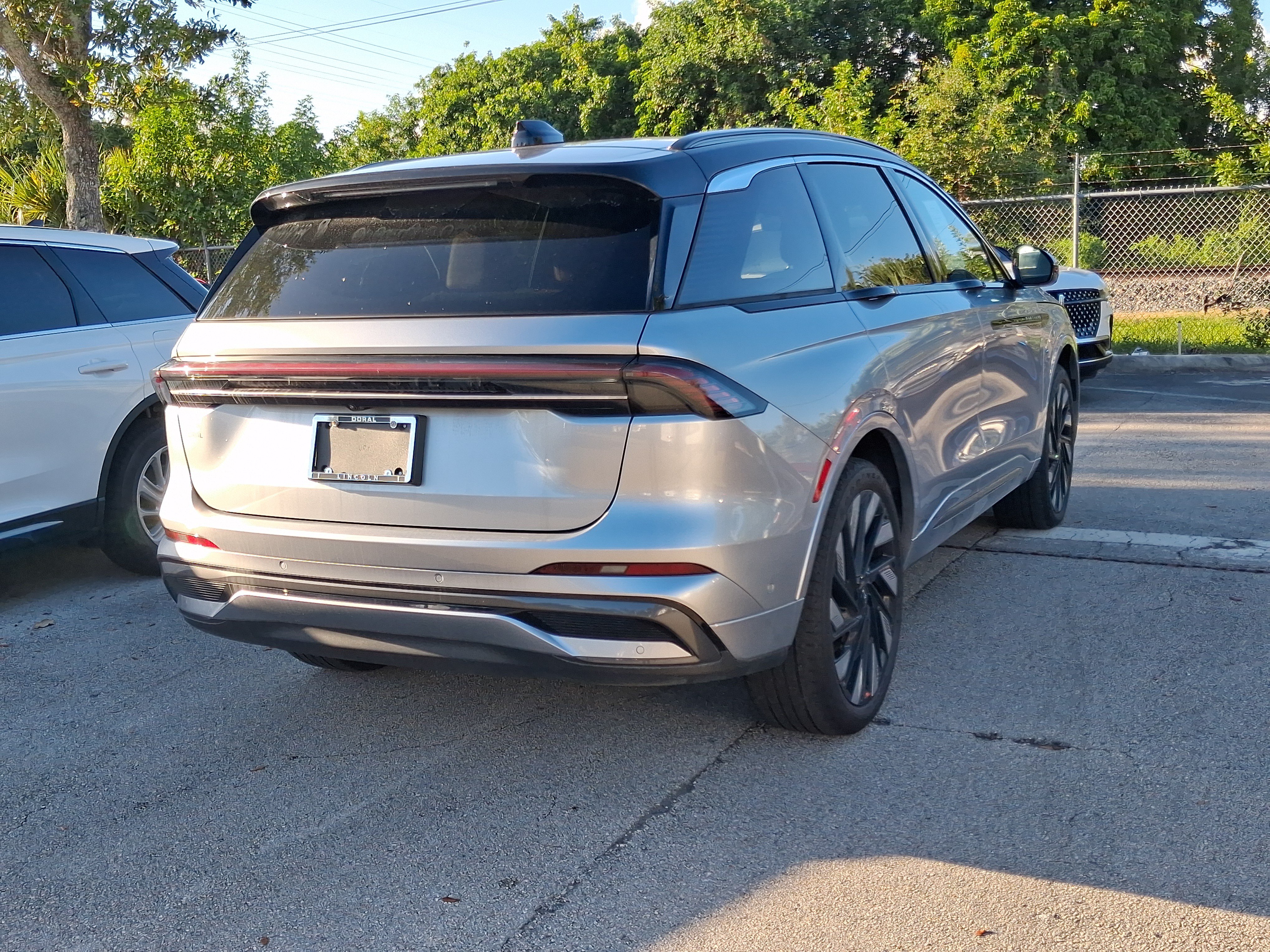 Certified 2024 Lincoln Nautilus Black Label w/ Jet Appearance Package (87T) AWD/4WD image 4