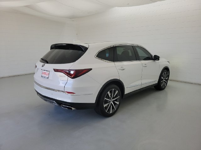Used 2025 Acura MDX w/ Technology Package FWD image 4