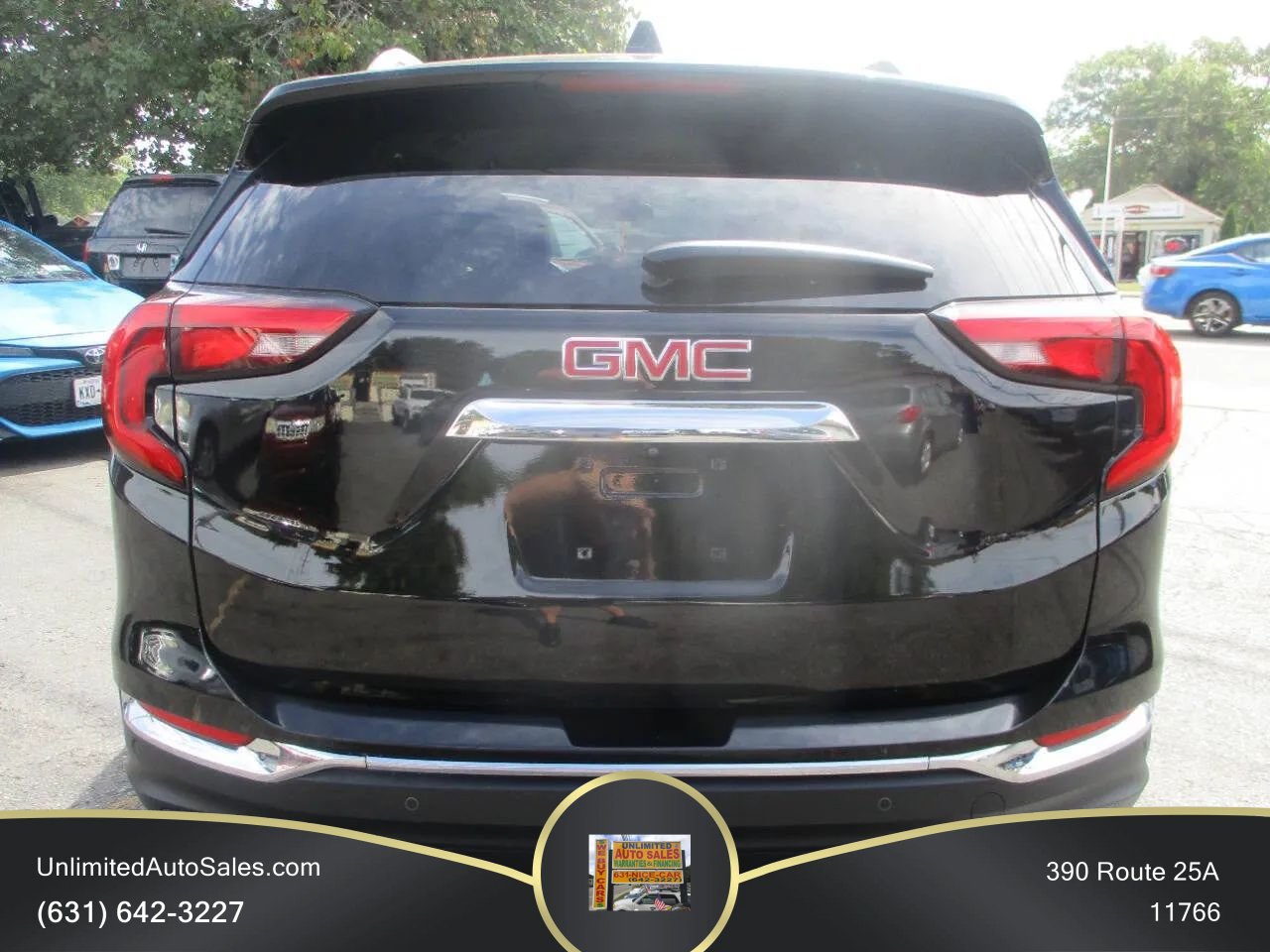 Used 2020 GMC Terrain SLT w/ Preferred Package AWD/4WD image 3
