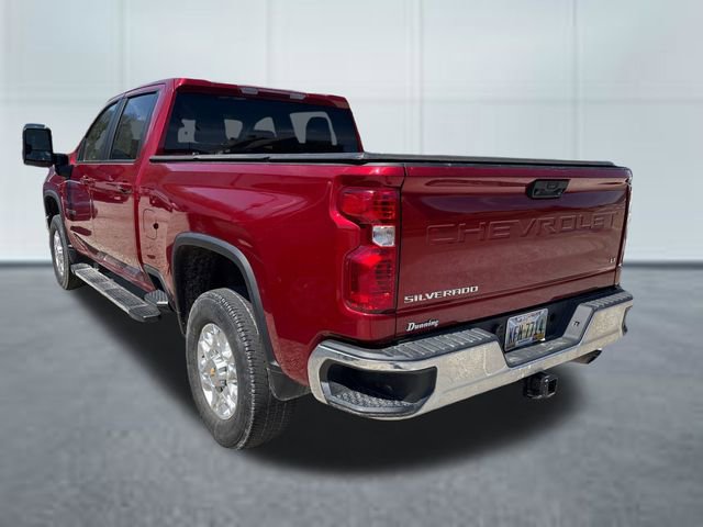 Used 2022 Chevrolet Silverado 2500 LT w/ Convenience Package image 2