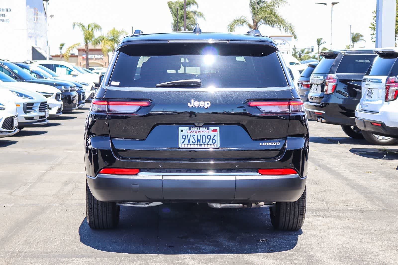 Used 2025 Jeep Grand Cherokee L Laredo RWD image 5