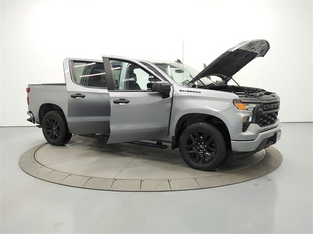 Used 2023 Chevrolet Silverado 1500 Custom w/ LPO, Dark Essentials Package image 9